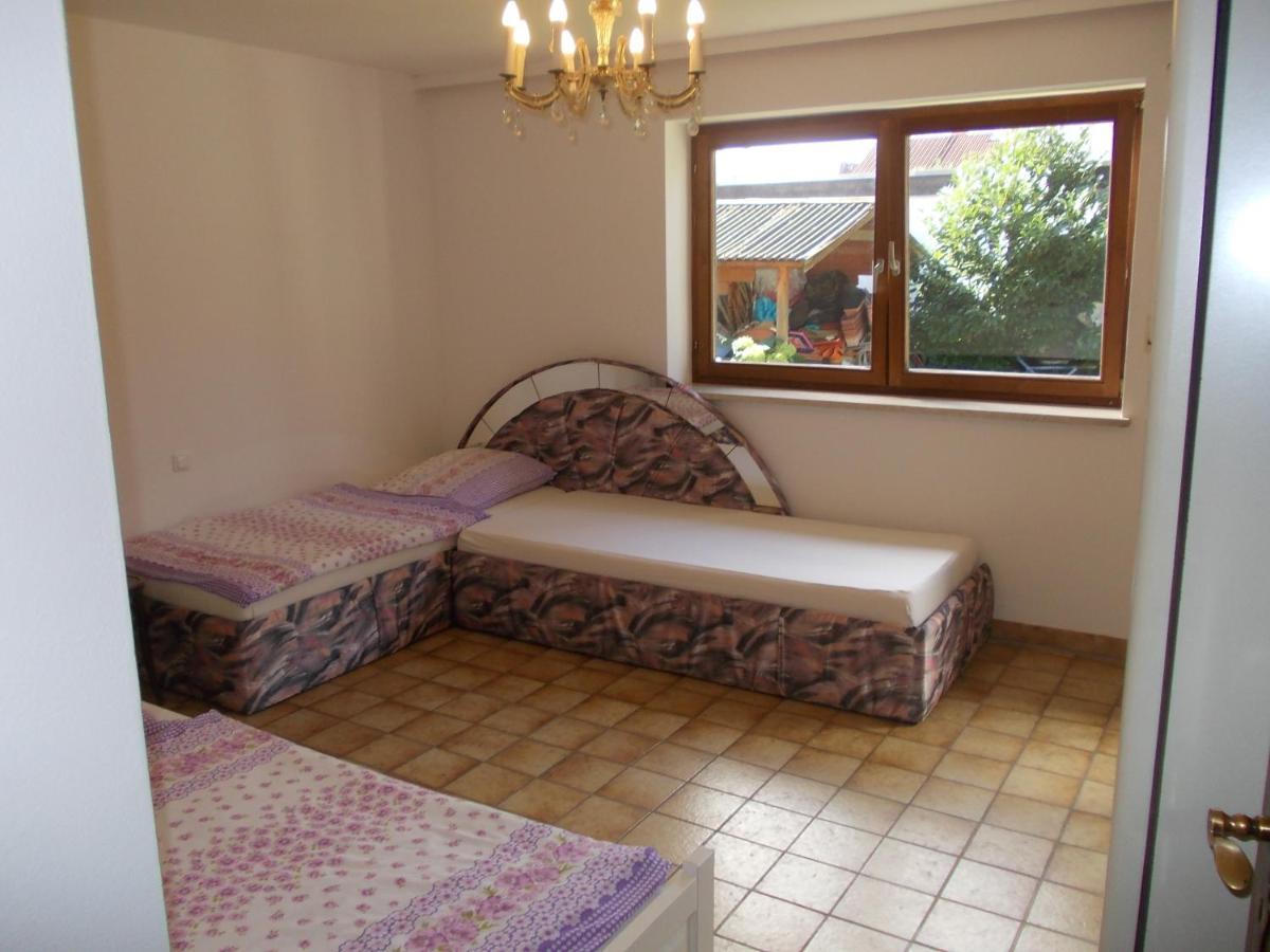 Xxl Apartment, 10 Beds, 4 Sleep-Rooms, 140Qm, 2 Wc, 2 Shower && Bruckmuhl Exterior photo